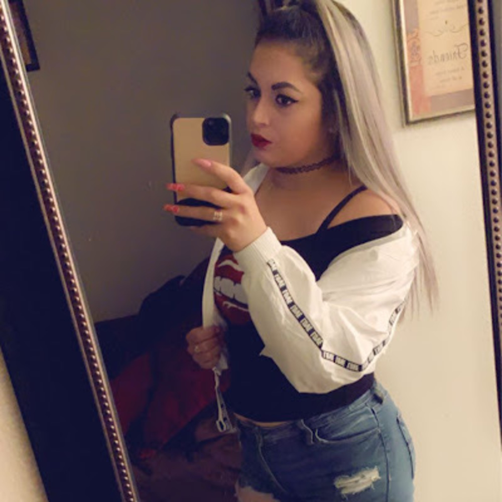 Meet your Posher, Mayra